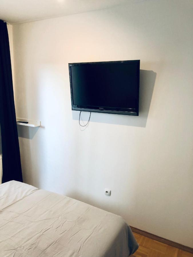 Jenny Apartment With Jacuzzi Брезовица Экстерьер фото