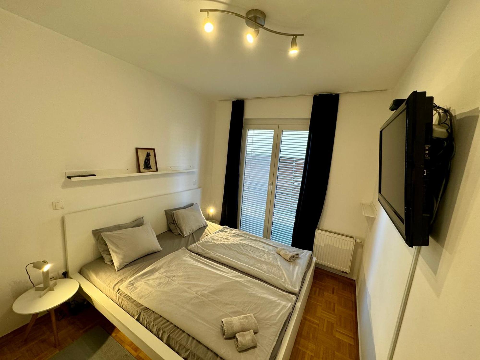 Jenny Apartment With Jacuzzi Брезовица Экстерьер фото